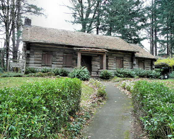 Pioneer Mothers Memorial Cabin