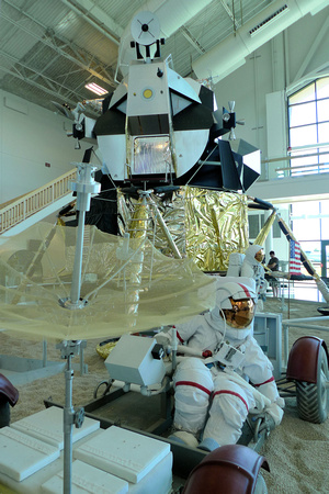 Lunar Rover & Command Module