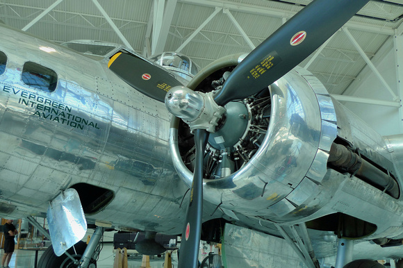 Boeing B-17G Flying Fortress (5)