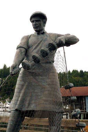 Fishermen's Memorial (3)