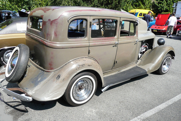 1934 Plymouth (2)